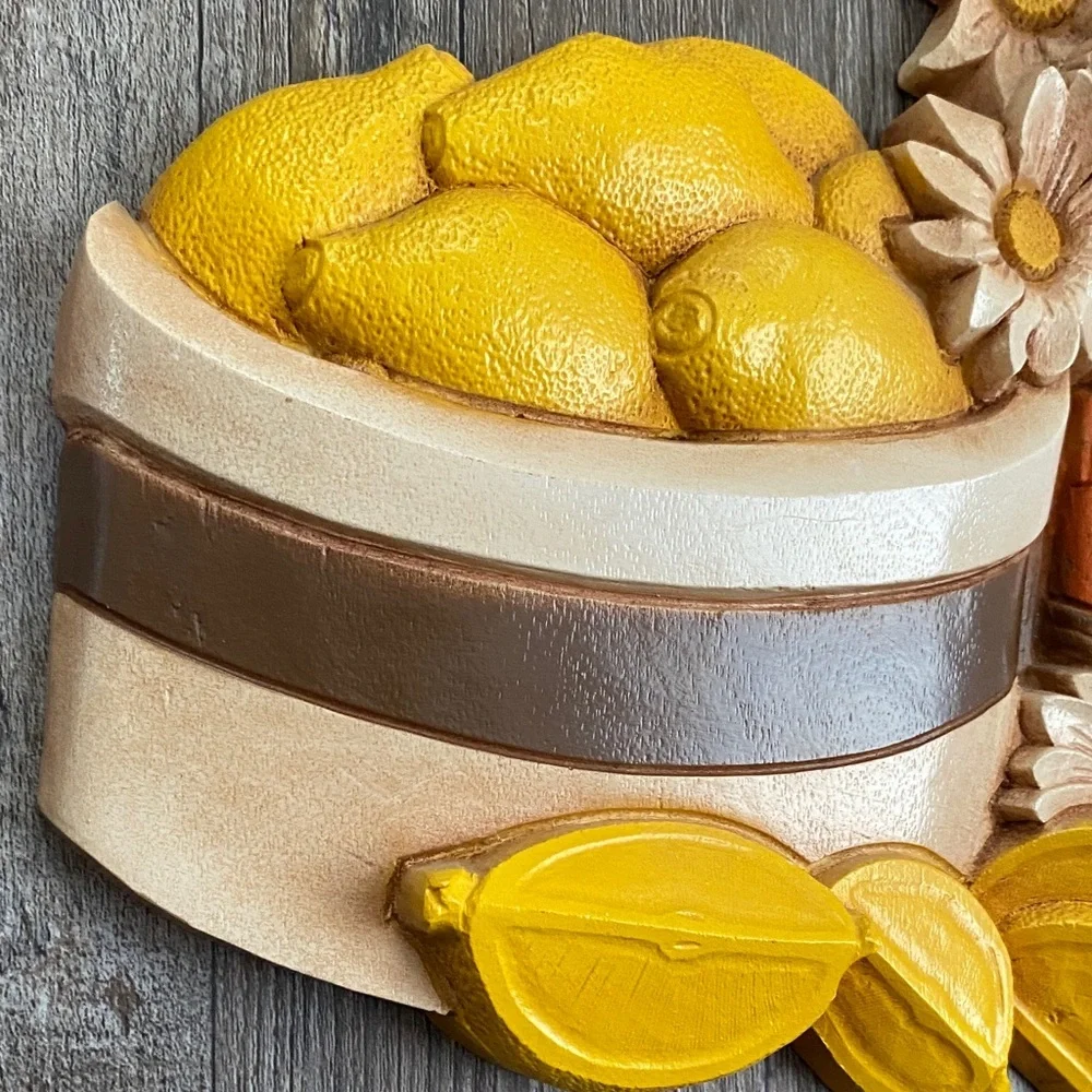 Homco Vtg Yellow and Cream Wall Art with Lemons and Daisies